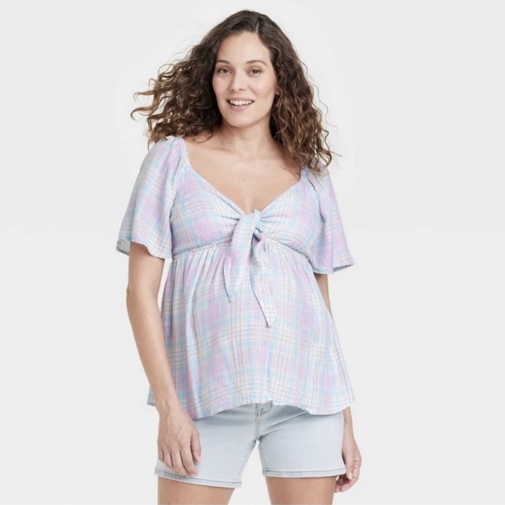 Ingrid & Isabel - Woven Peek-a-Boo Tie-Front Maternity Top - Size Small
